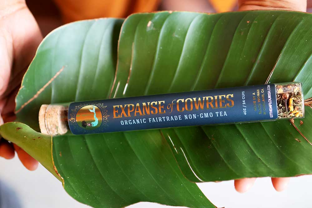 Expanse of Cowries Tea